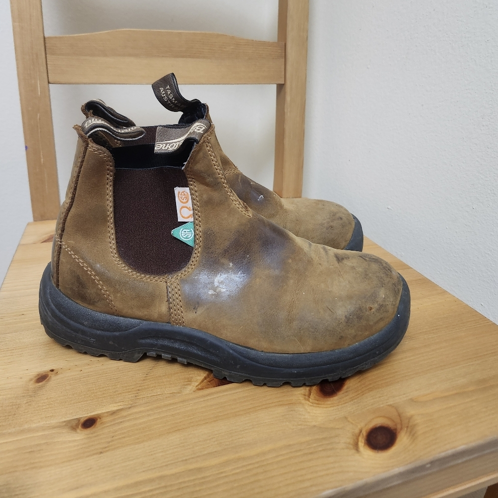 Blundstone UnisexSteel Toe Boots, Sz.5au/Sz.6 US Mens. Sz.7.5-8 US womens